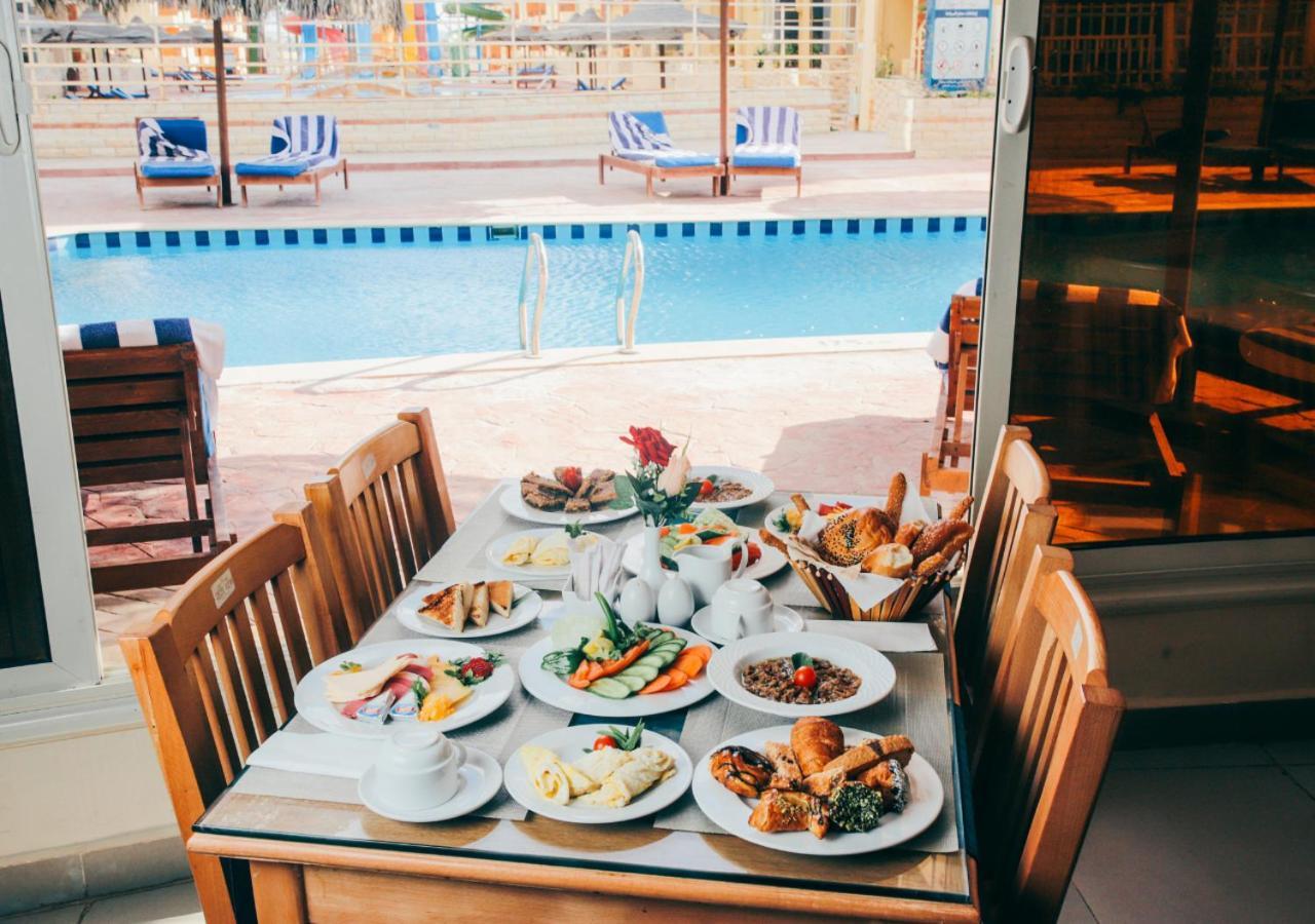 Retal View North Coast Aqua Park Hotel El Alamein Buitenkant foto